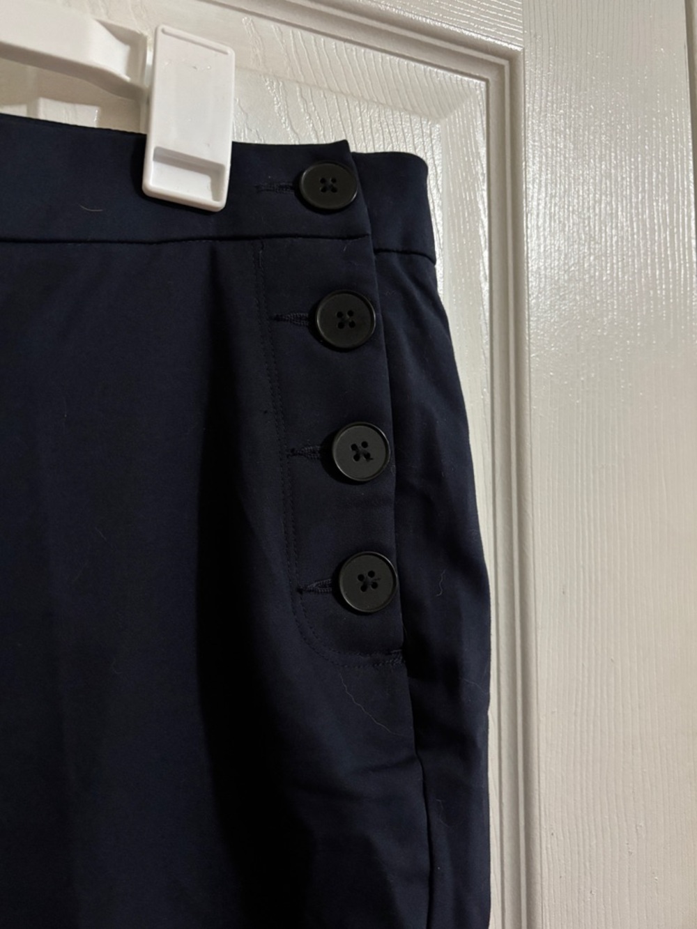Express NWT Women’s Navy Button-Accent Dress Pants - Picture 3 of 6